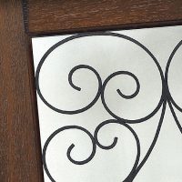 Features_I_RusticGlass